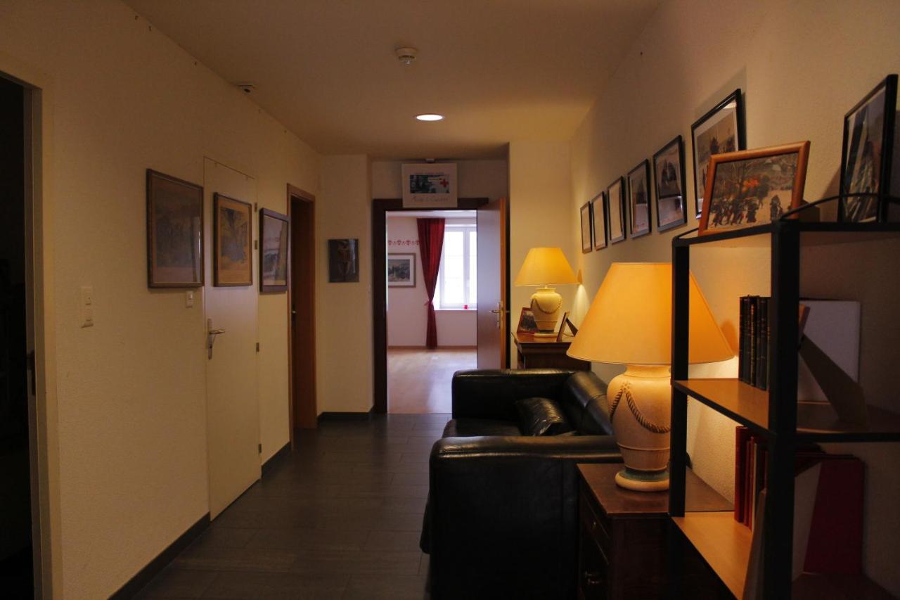 Hotel De Ville Les Verrieres Ngoại thất bức ảnh
